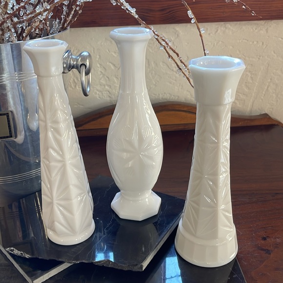Vintage Hoosier Milk Glass Vases One Set of Three (3) - Picture 12 of 12